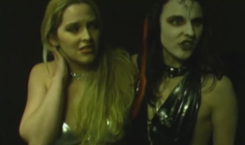 Queen of Goth Kritik