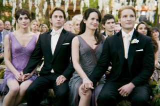 THE TWILIGHT SAGA: BREAKING DAWN-PART 1